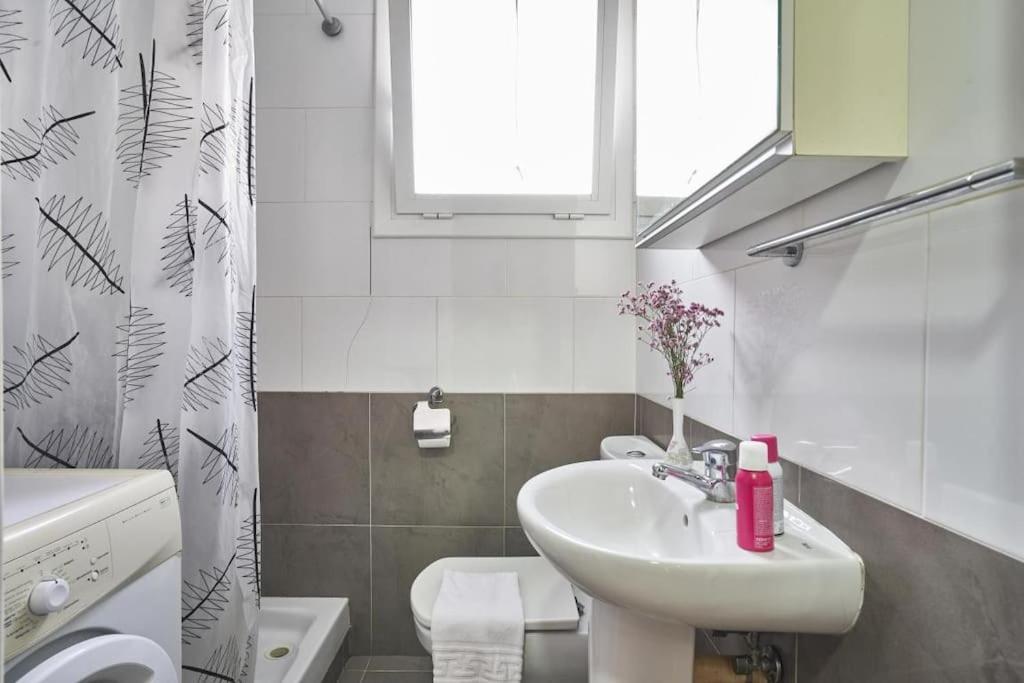 Bebarceloner Sant Andreu Apartments - 1 Bedroom Exterior photo